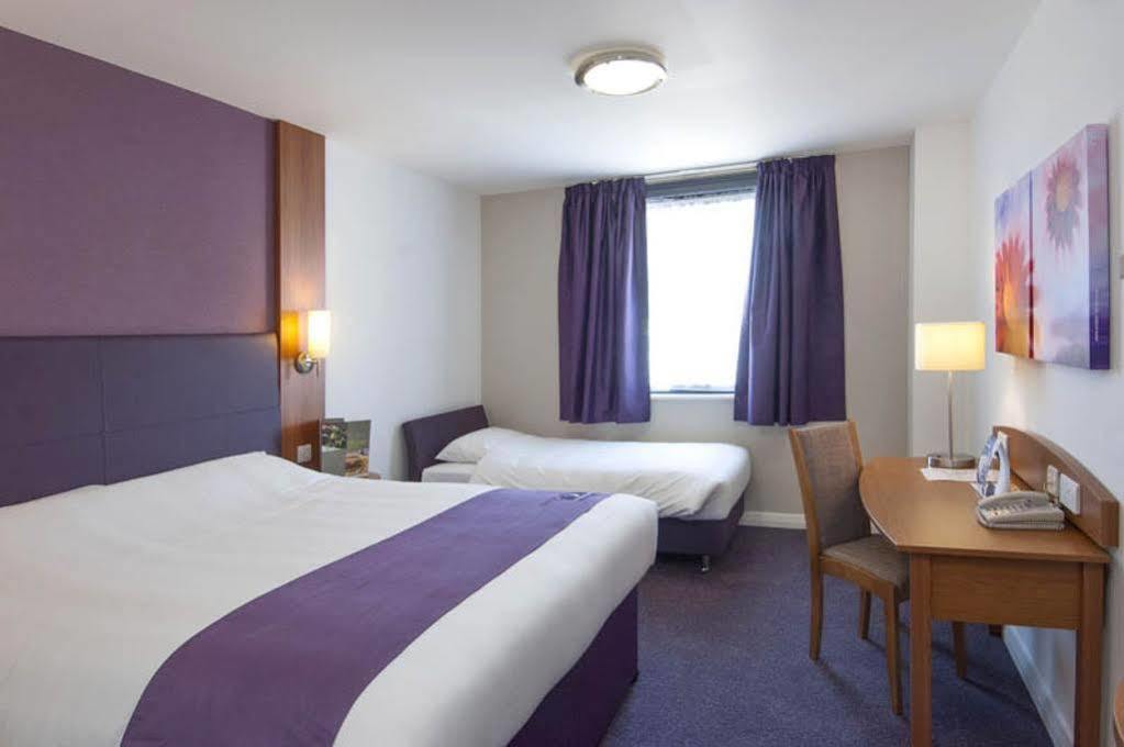 Premier North 3* Cardiff
